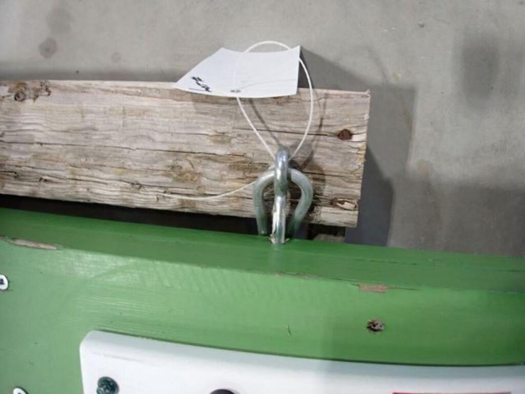 portable-hook-on-trailer-light/signal-bar-image-9
