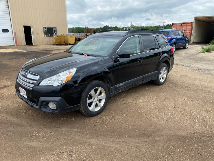#1394-•-2013-subaru-outback-all-wheel-drive-image-1