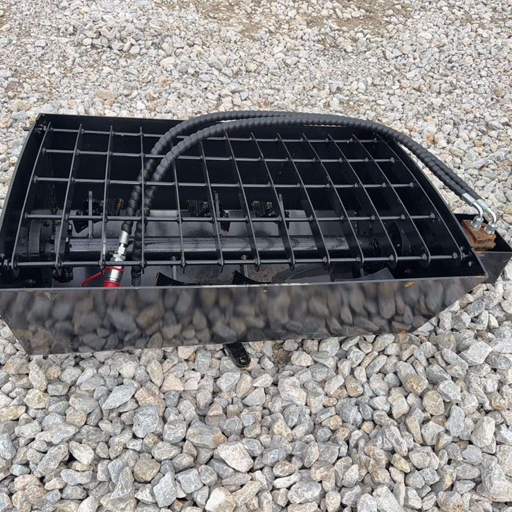 Hydraulic Concrete Mixing Bucket Attachment
