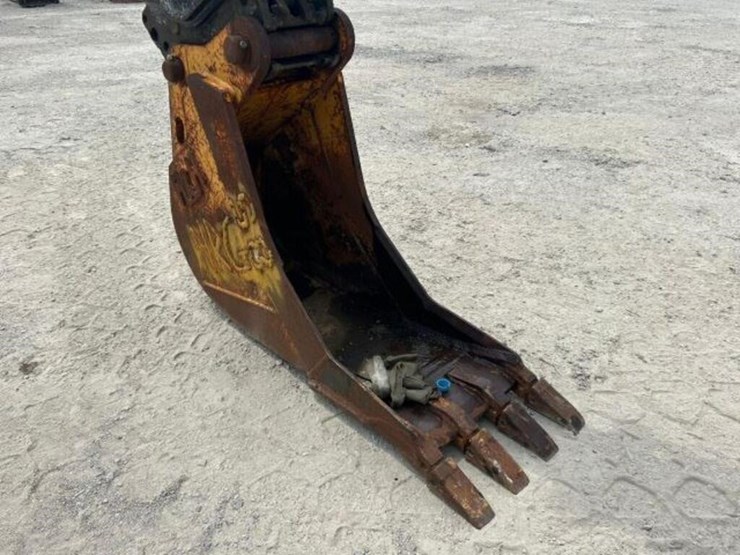 2014-deere-85g-image-59