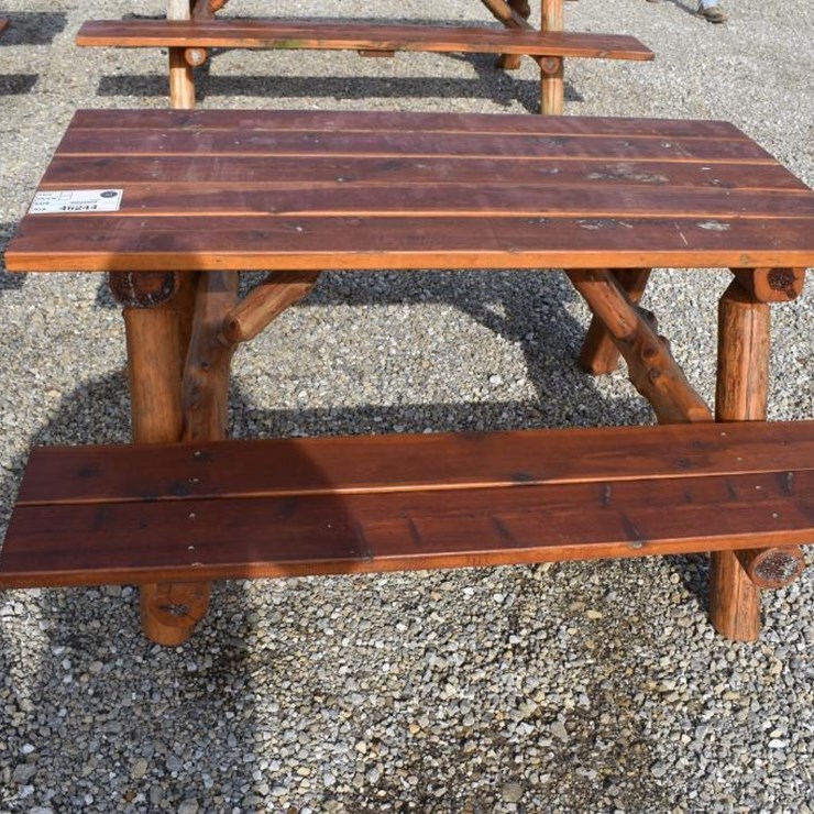 RUSTIC WOOD PICNIC TABLE 46244