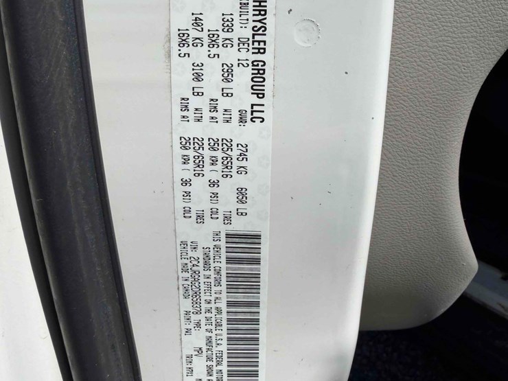 2013-dodge-caravan-image-21
