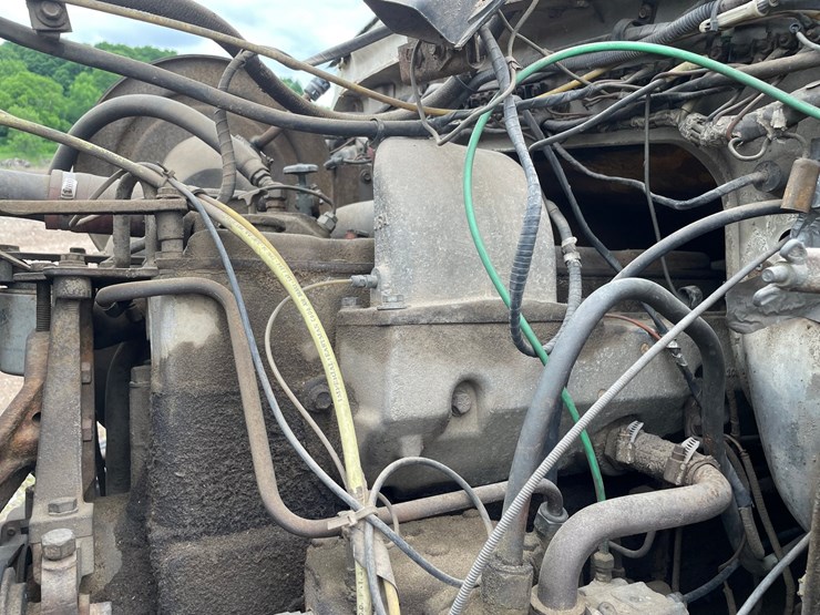 ford-9000-image-35