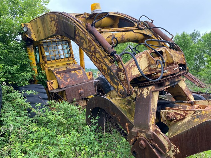 #1598-•-pettibone-picker-image-19