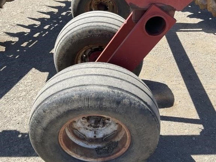 case-ih-770-image-16
