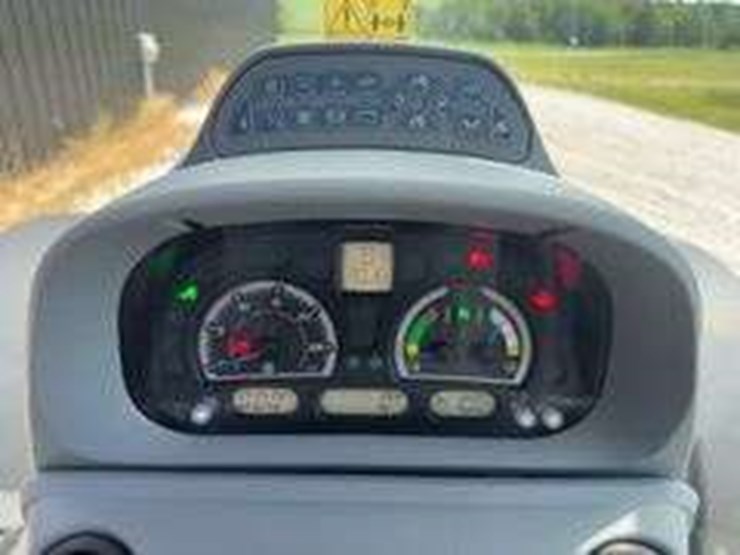 new-holland-t6.160-image-42