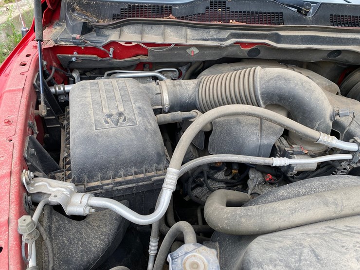 2015-dodge-ram-1500-image-25