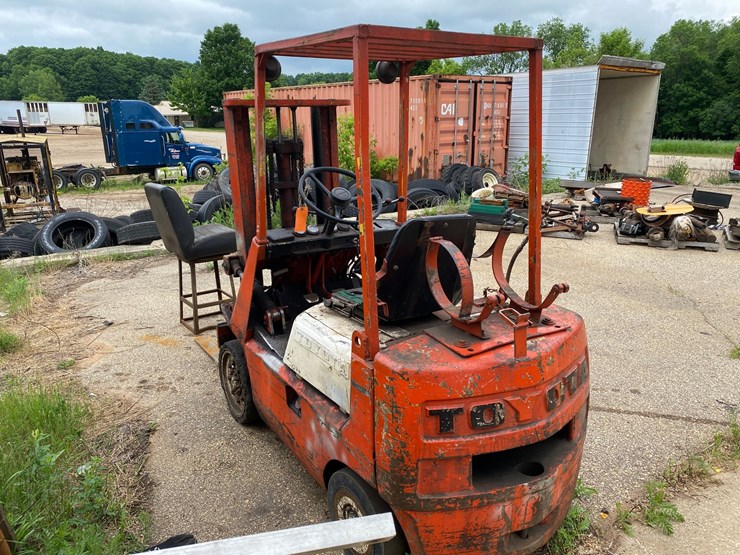 #1396-•-toyota-lp-forklift-image-5