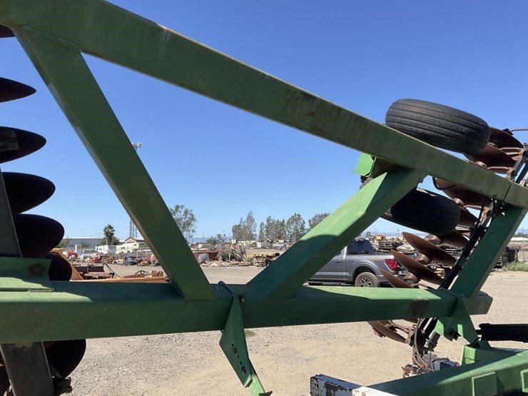 john-deere-650-image-8