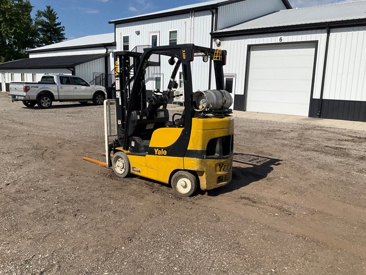 #1388-•-2014-yale-glc040sv-forklift-image-3