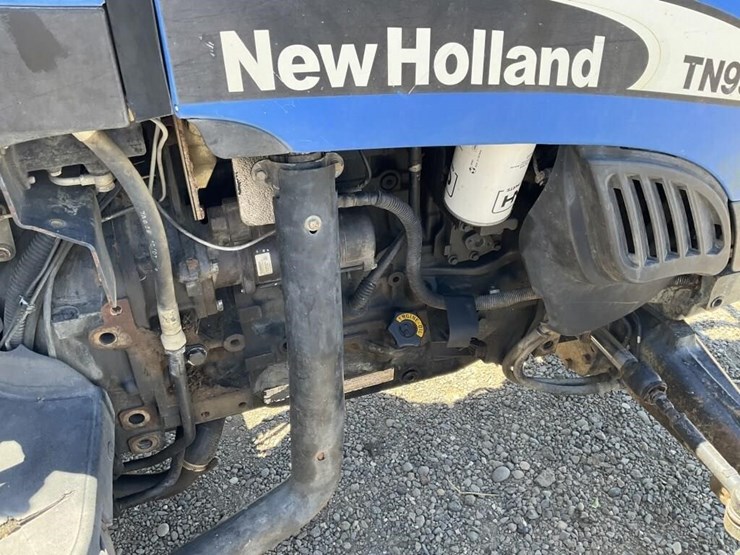 new-holland-tn95a-image-10