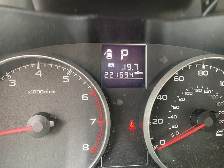 #1394-•-2013-subaru-outback-all-wheel-drive-image-31