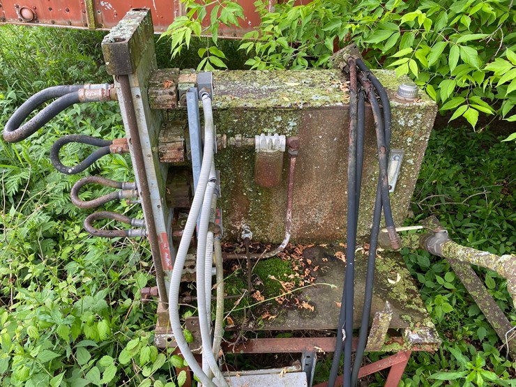 #1627-•-steel-platform-with-electric-motor-image-9