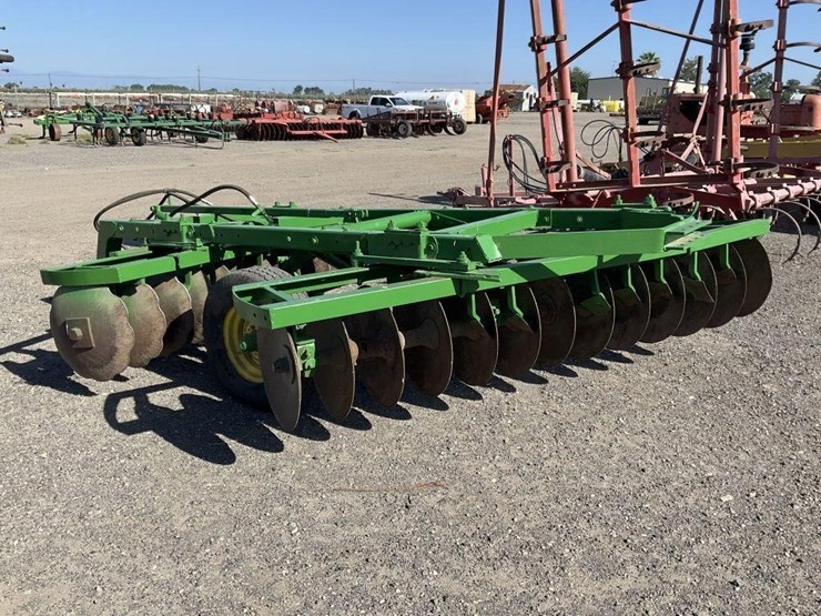 john-deere-9-image-4