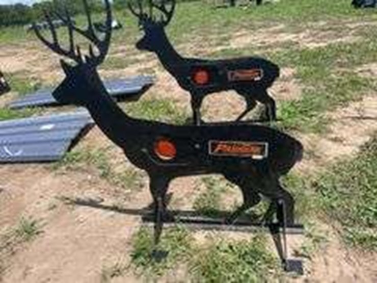 pabreak-deer-shaped-reactive-shooting-target-image-1