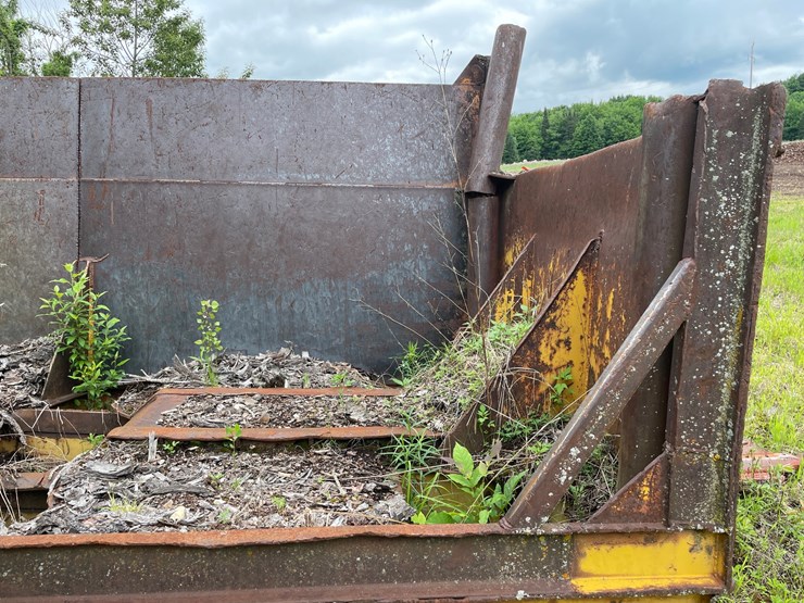 #1389-•-large-steel-pintle-hitch-trailer-with-broken-frame-(no-title)-image-6