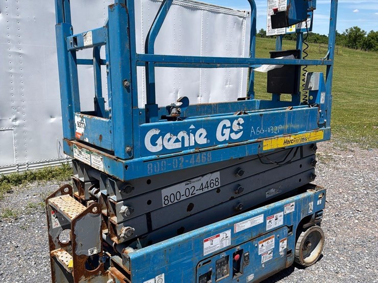 genie-gs1930-image-1