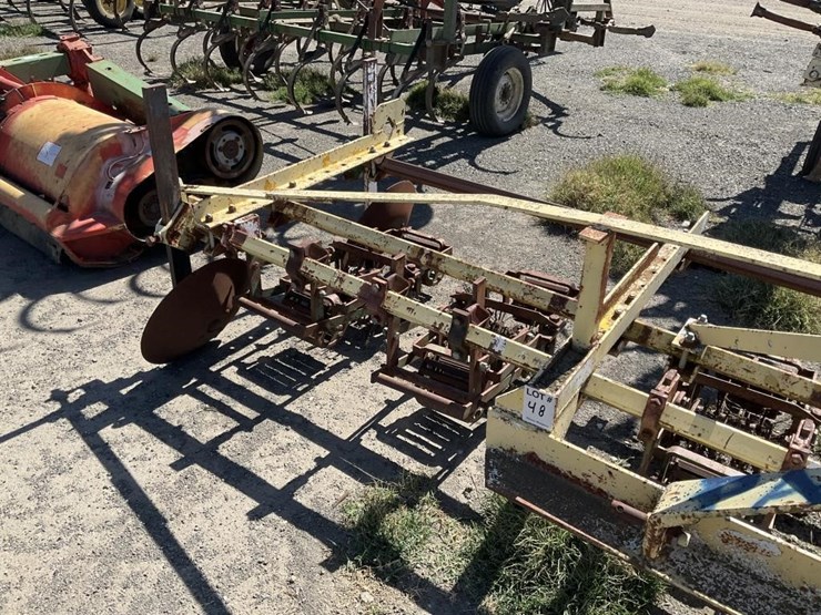 custom-3-pt-3-row-60"-bed-scratcher-image-8