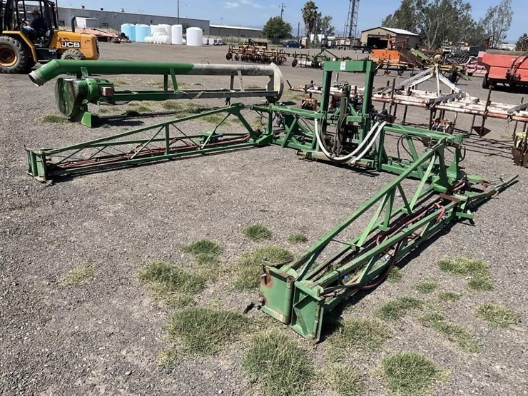 custom-60'-3-pt-folding-spray-boom-attachment-image-2