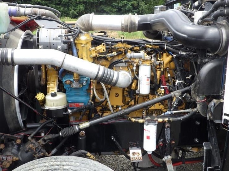 2008-peterbilt-389-image-15