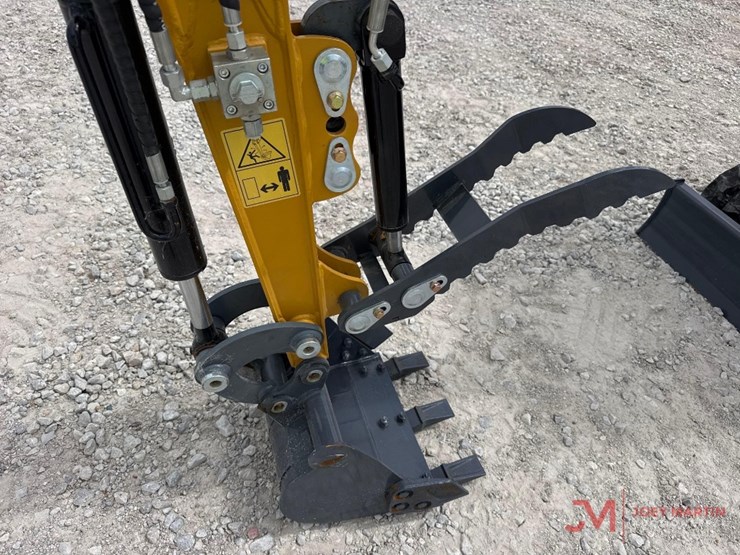 unused-me20-mini-excavator-image-11