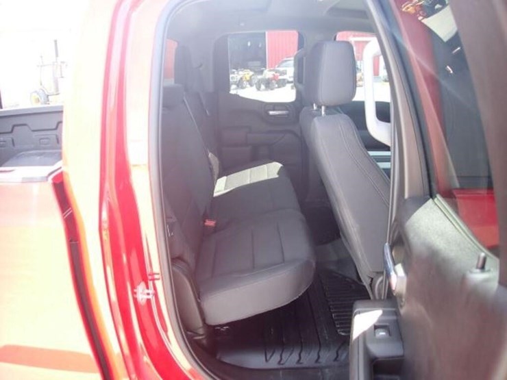 chevrolet-silverado-1500-image-38