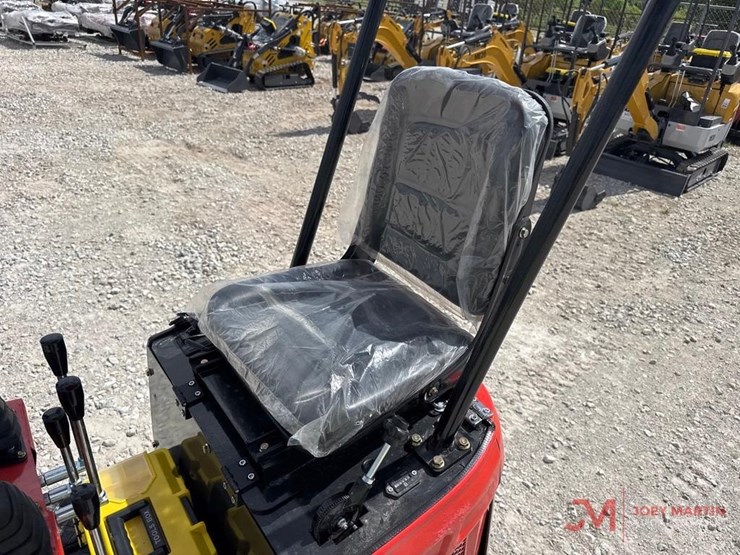 unused-me15-mini-excavator-image-14