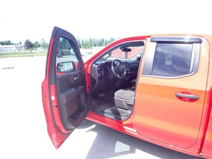 chevrolet-silverado-1500-image-12