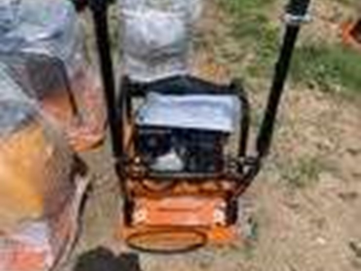 loncin-plate-compactor-c90-image-3