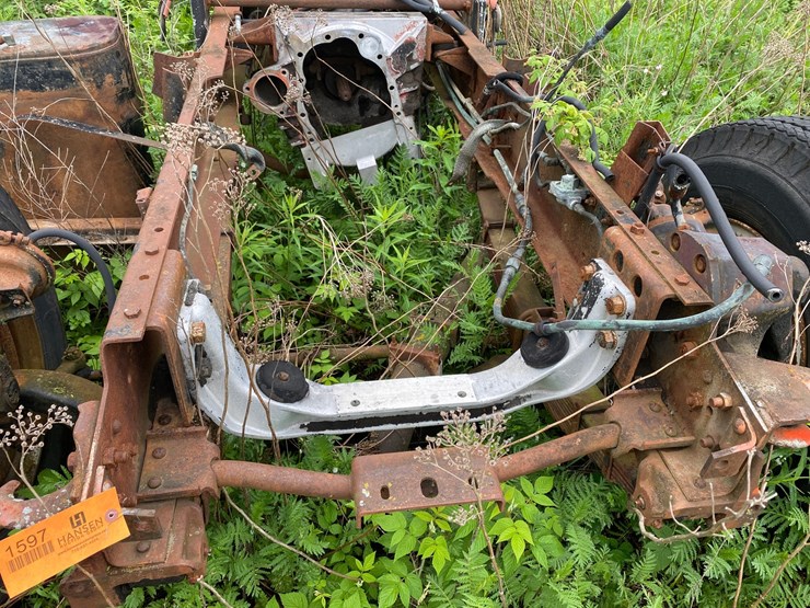 #1597-•-truck-frame-image-13