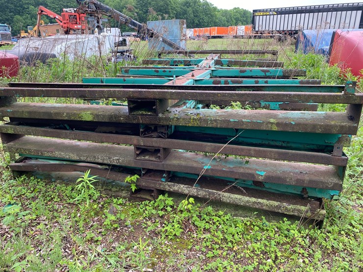 #1589-•-wood-semi-trailer-pieces-for-scrap-image-4