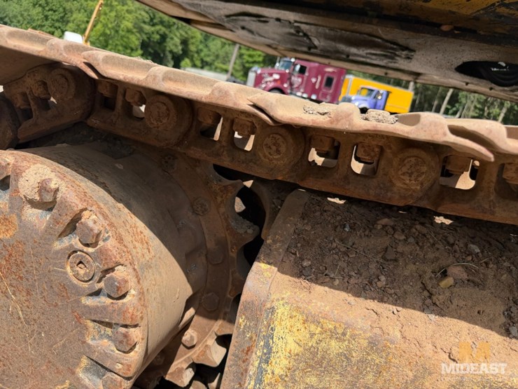 caterpillar-322l-image-22