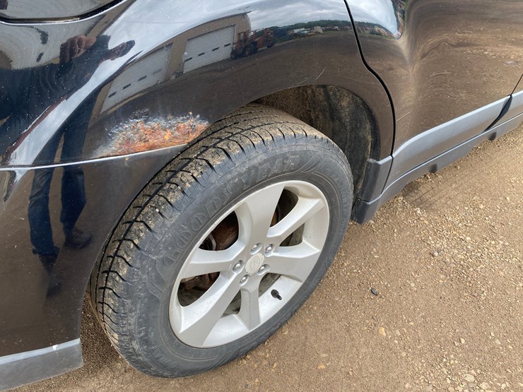 #1394-•-2013-subaru-outback-all-wheel-drive-image-25