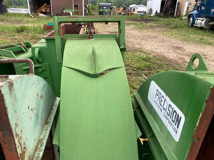 #1565-•-(4)-metal-chipping-chutes-image-7