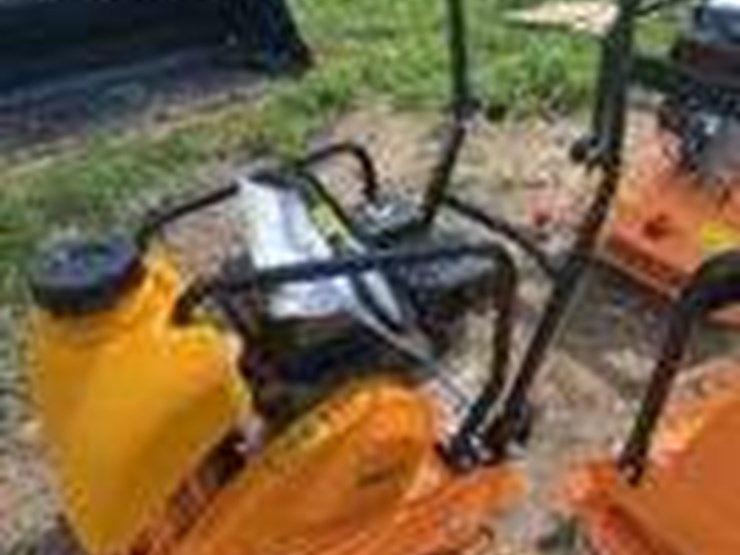 loncin-plate-compactor-c80t-image-3