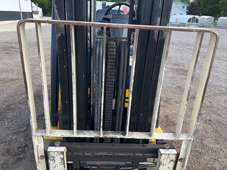 #1387-•-2013-yale-glc040sv-forklift-image-14