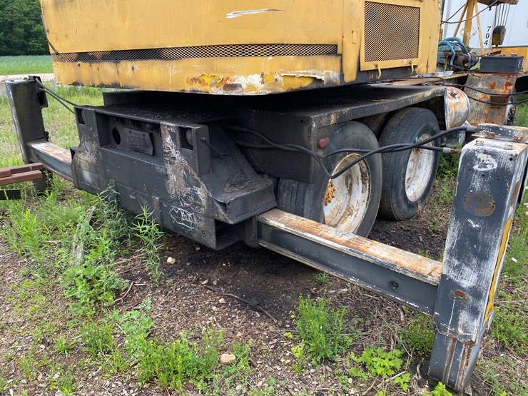 #1558-•-grove-15-ton-crane-image-24