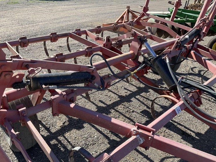 allis-chalmers-30'-fold-up-field-cultivator-image-12