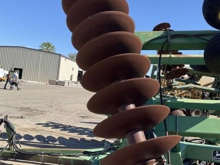 john-deere-650-image-15