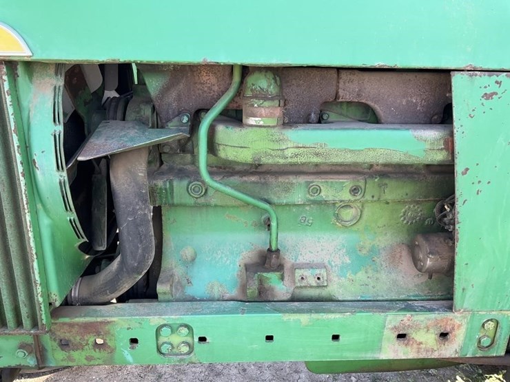 john-deere-4320-image-10