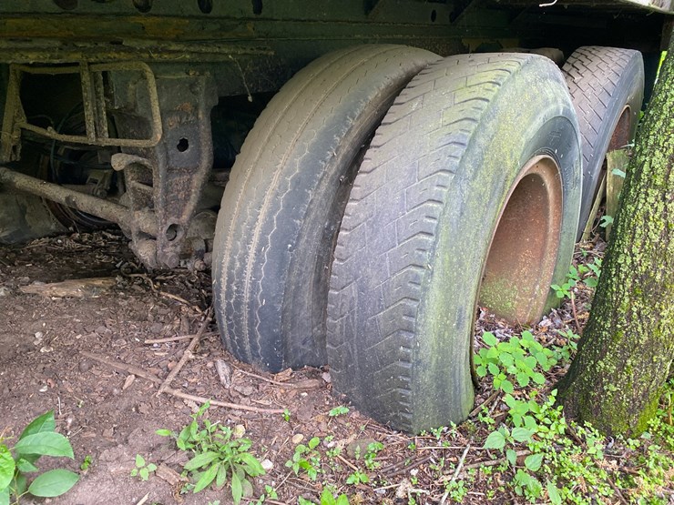 #1638-•-semi-trailer-with-contents-(no-title)-image-6