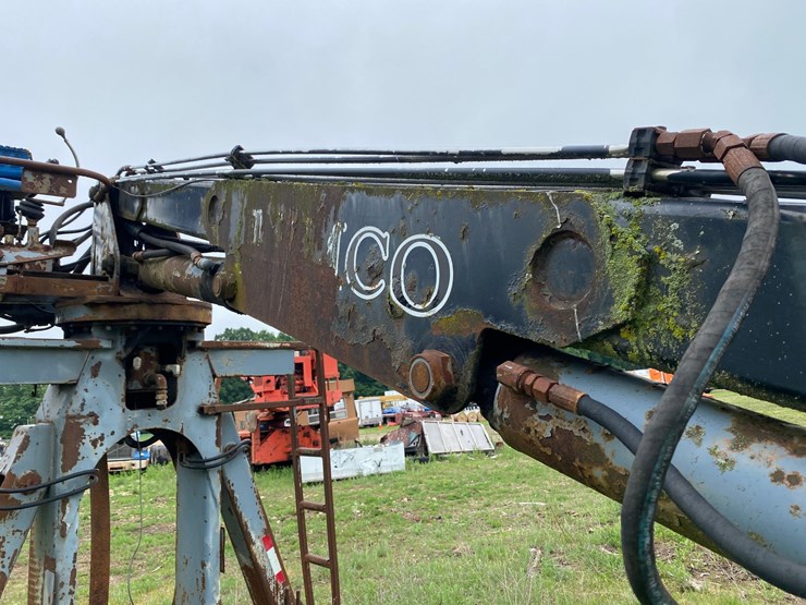 #1584-•-lemco-picker-arm-for-scrap-metal-or-parts-includes-a-toshiba-control-panel-image-8