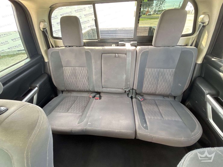 2021-nissan-titan-image-19