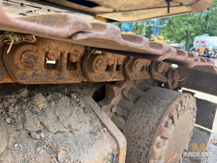 caterpillar-322l-image-28