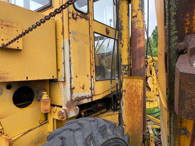 #1614-•-wabco-grader-image-24