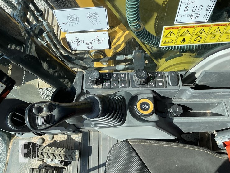 2022-caterpillar-313-image-14