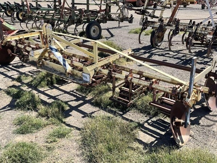custom-3-pt-3-row-60"-bed-scratcher-image-1