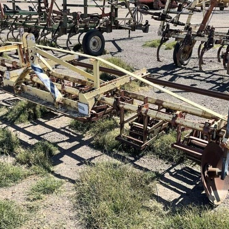 Custom 3-Pt 3-Row 60" Bed Scratcher