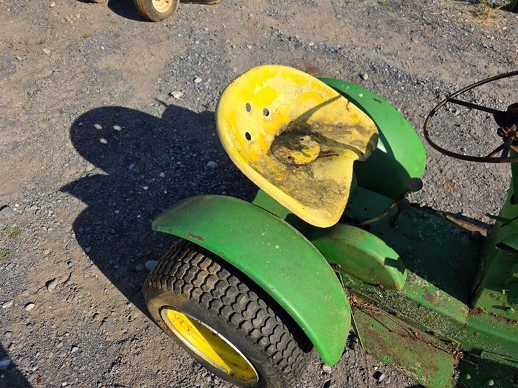 john-deere-110-image-6