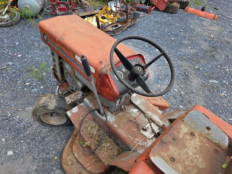 1973-massey-ferguson-12-image-4